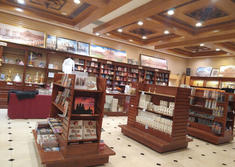 Books at Aksharpith BAPS Shri Swaminarayan Mandir