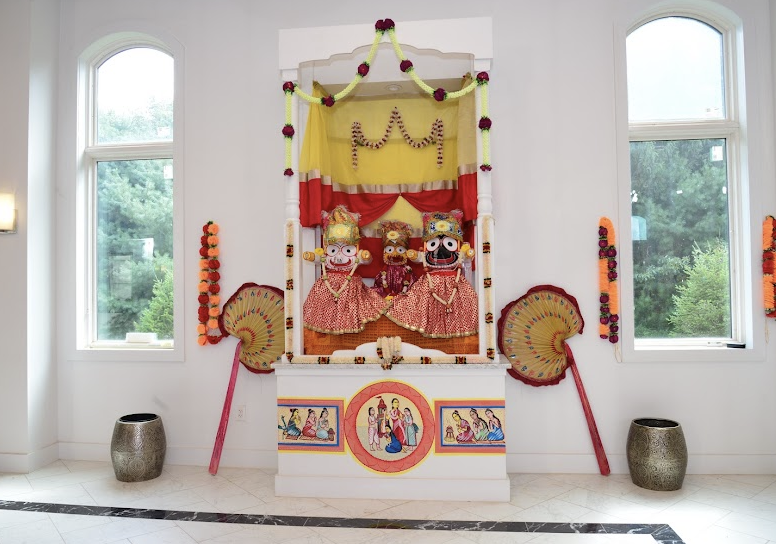 Jagannath Ji with Baldau and Mai Subhadra at Ananda Mandir NJ